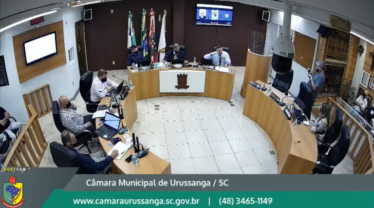 Vereadores discutem denúncias contra prefeito e parlamentares / TV Câmara / Reprodução