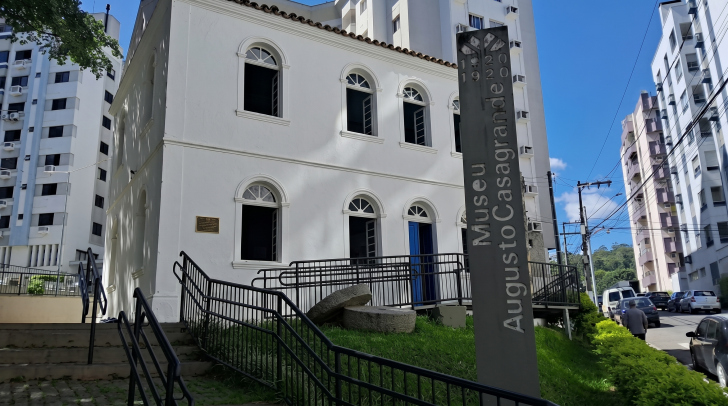 Construído em 1920, o imóvel abriga hoje o Museu Histórico Geográfico Augusto Casagrande | Foto: Divulgação/Prefeitura de Criciúma