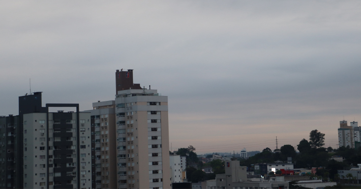 Manhã desta segunda-feira começou com temperaturas próximas dos 7°C | Foto: Davi Brabos/4oito