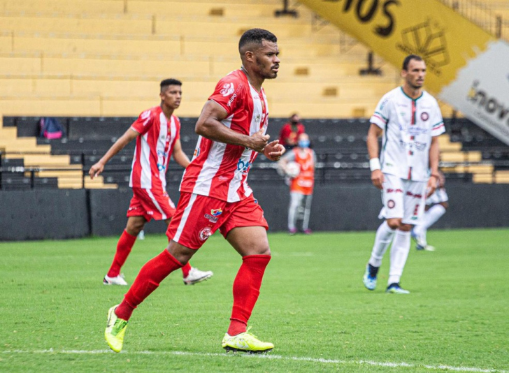 PH defendeu o Hercílio Luz no Catarinense (Foto: Patrícia Amorim / Hercílio Luz FC)