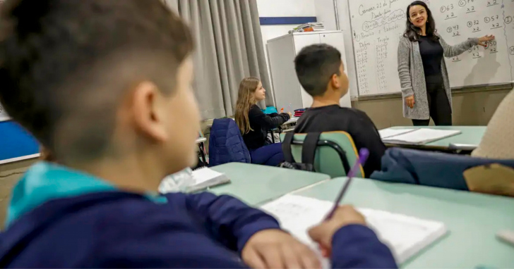 STF aprova nova lei, para salário de professores temporários | Foto: Bruno Peres/Agência Brasil/Divulgação/4oito