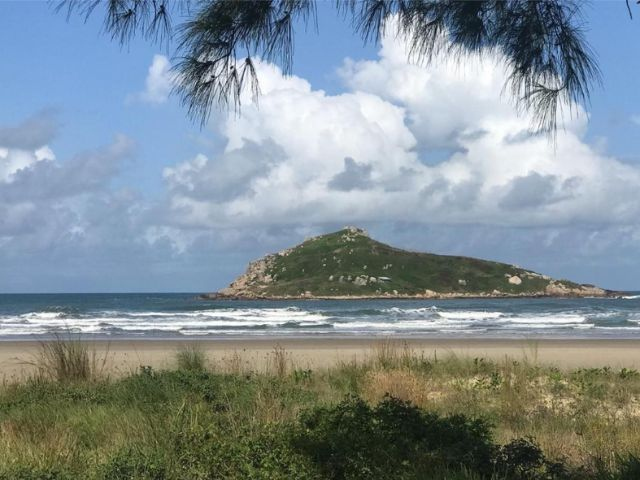 Praia da Vila, em Imbituba, está com água gelada em dezembro. Foto: Divulgação/Epagri