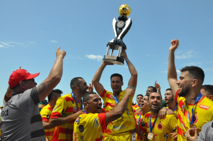 Construtora Massiroli foi a campeã da última edição do Praião, realizada na temporada 2019/2020