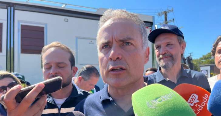 Renan Filho fez o anúncio sobre a obra no Morro dos Cavalos nesta quarta-feira (28) | Foto: Thiago Hockmüller/4oito