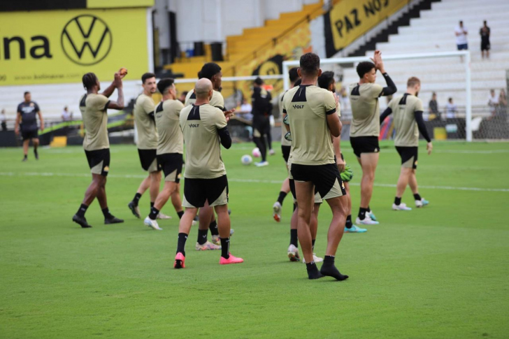 Treino aberto, time fechado