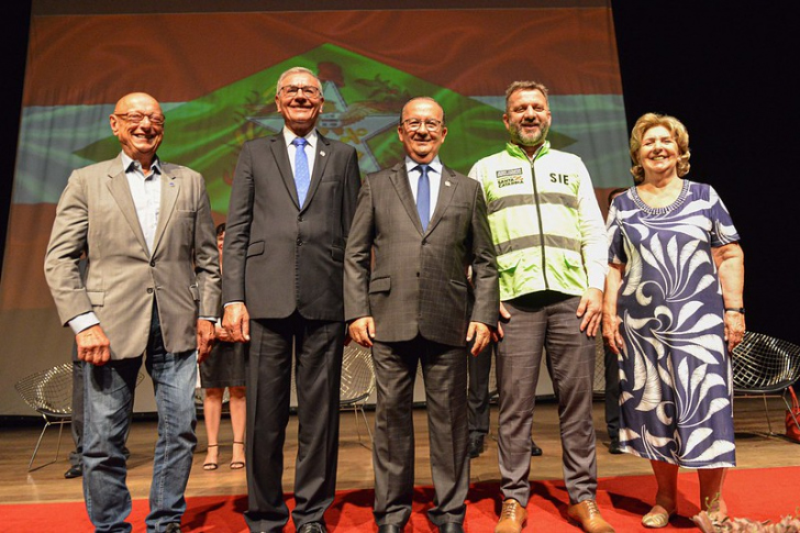O Fato em Foto: Jorginho "une" os rivais MDB e PP (mas governo ainda está incompleto)
