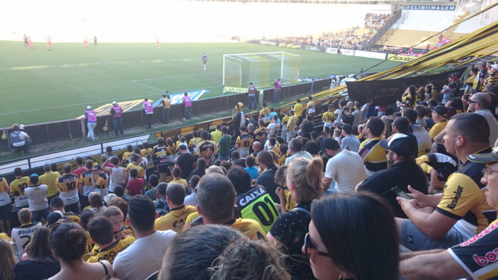 Torcidas unidas para lotar o estádio