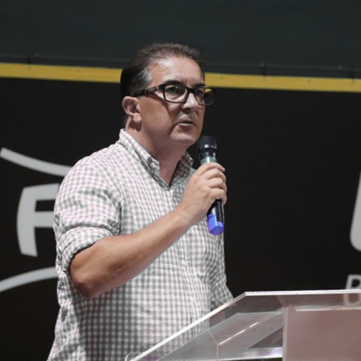 Alexandre Farias: vencer ou não ter dívida?
