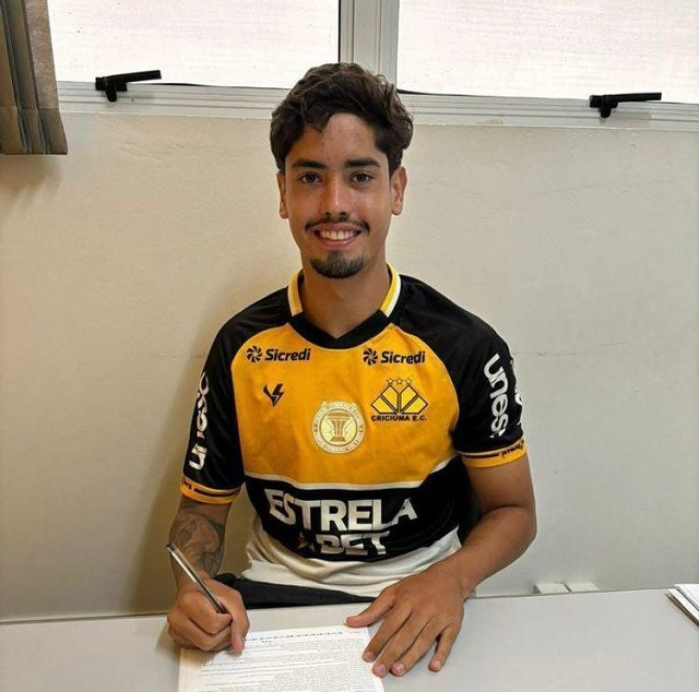Criciúma contrata volante Luigi, do Goiás