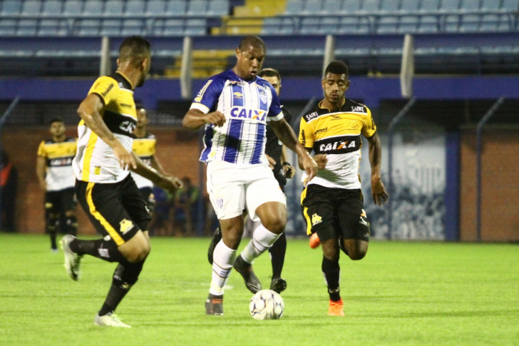 A volta do futebol no Tigre e da banda no Majestoso