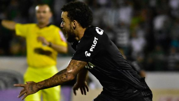 Guarani perde clássico. Vila na liderança