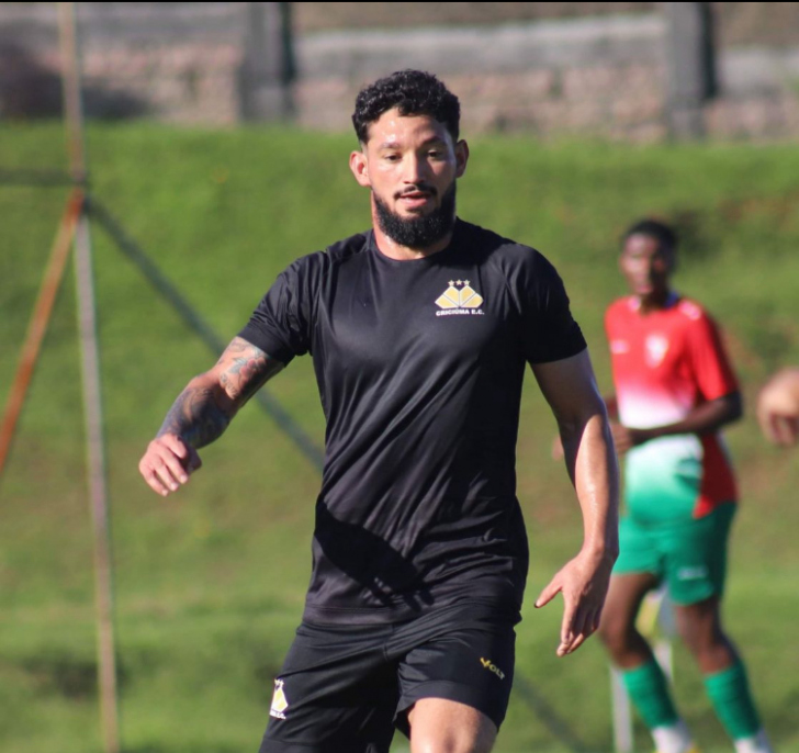 Arthur Caíke não poderá jogar a Copa do Brasil pelo Criciúma 