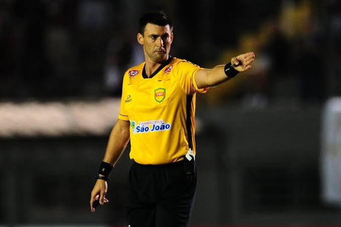 Jonathan Benkenstein Pinheiro apita Criciúma x Fortaleza 