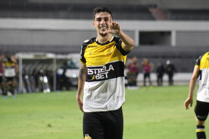 Claudinho estaria na mira do Cruzeiro