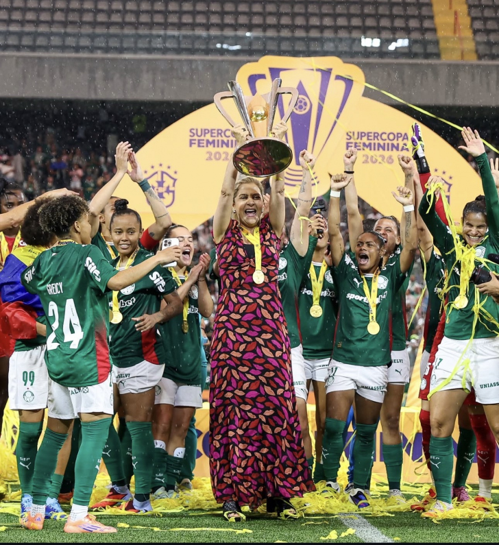 Uma criciumense no topo do futebol feminino