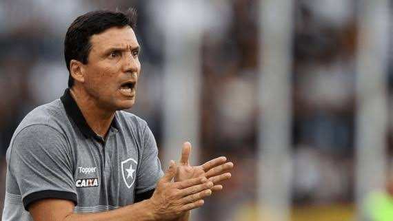 Zé Ricardo trará mais alguém na comissão técnica?