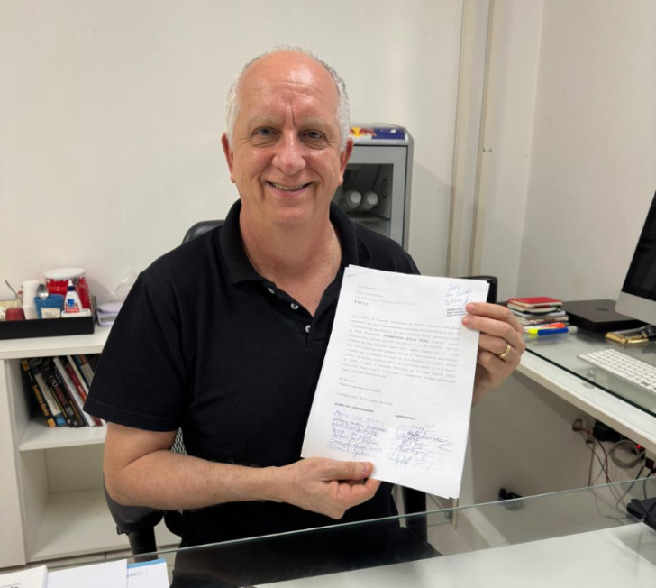 Clementino Bolan registra candidatura à vice-presidente financeiro 