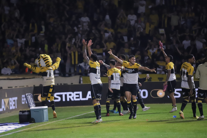 Série B: Combinação de resultados garante Criciúma no G-4
