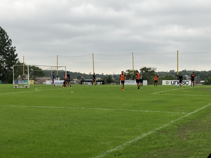 Eder e Vizeu realizam trabalhos diferenciados nesta terça-feira 