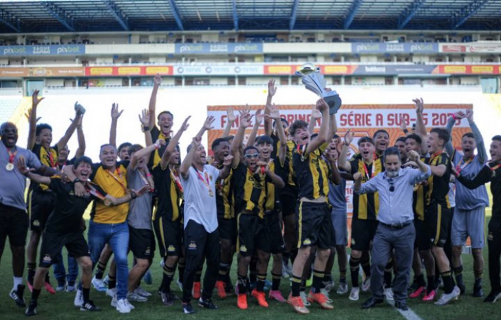 Base Carvoeira: campeã de tudo em 2023