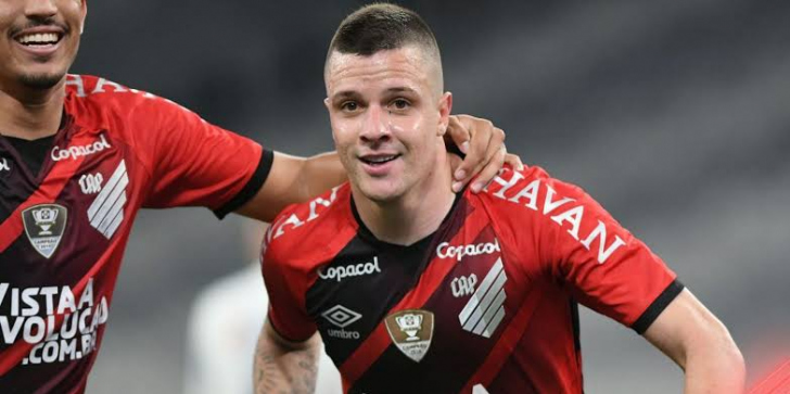 Renato Kayzer pode reforçar o Criciúma 