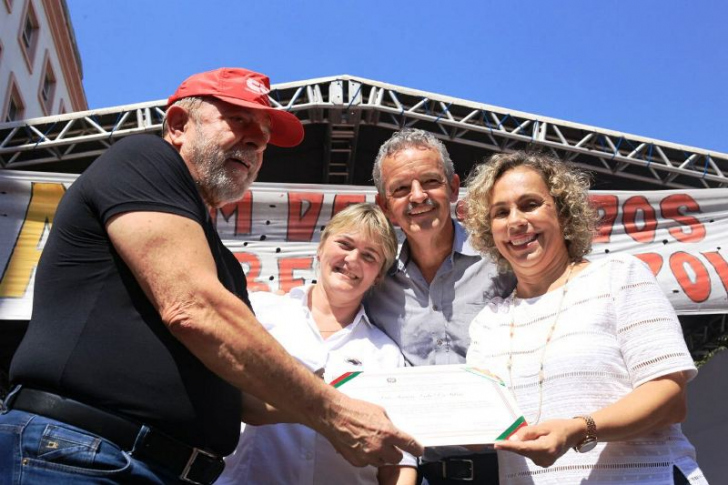 Título de cidadão catarinense para Lula em xeque