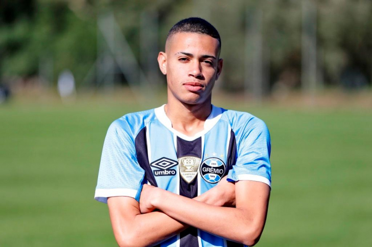 Patrick, promessa do Grêmio, vem para o Criciúma
