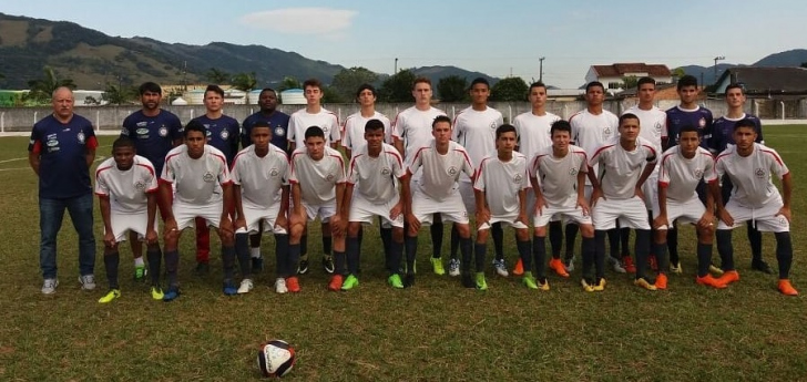 Próspera ganha outra. Criciúma infantil na liderança
