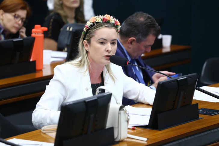 “Me parece que não querem a candidatura do Guidi”, diz Júlia Zanatta sobre ida de Salvaro para o PSD