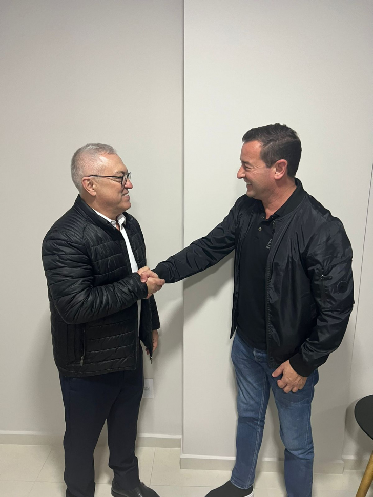 O Fato em Foto: presidente do PSD parabeniza novo prefeito de Tubarão