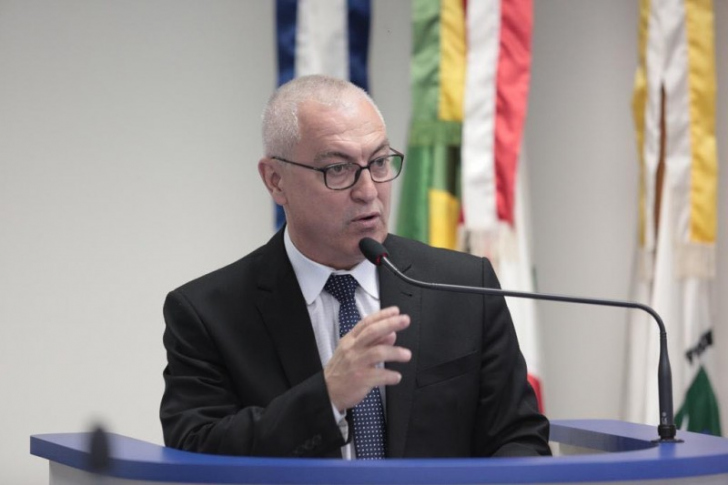Jairo Cascaes, prefeito de Tubarão comemora recebimento de R$ 6 milhões via transferência especial 