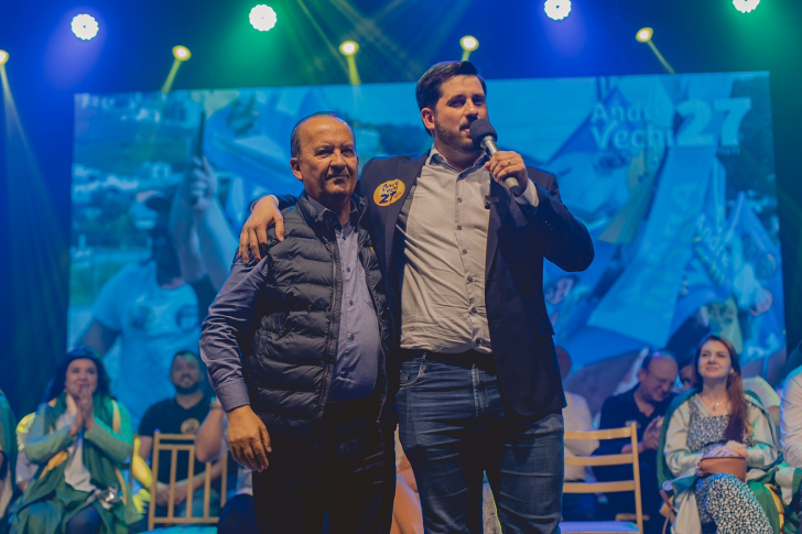 André Vechi (DC), candidato apoiado por Jorginho Mello, vence eleição em Brusque