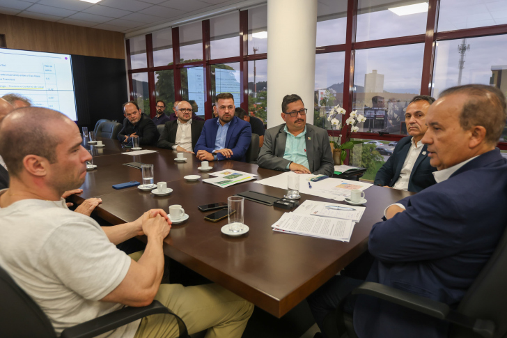 Após reunião com governador, representantes do Sul voltam otimistas sobre obras na SC-108
