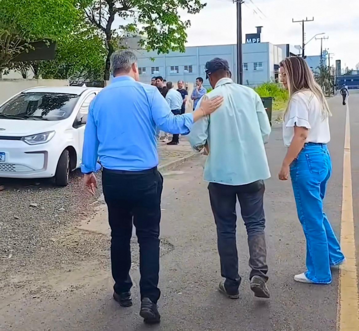 A abordagem do prefeito de Criciúma aos moradores em situação de rua