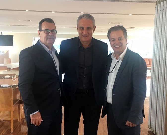Angelotti a caminho da Rússia com a Seleção