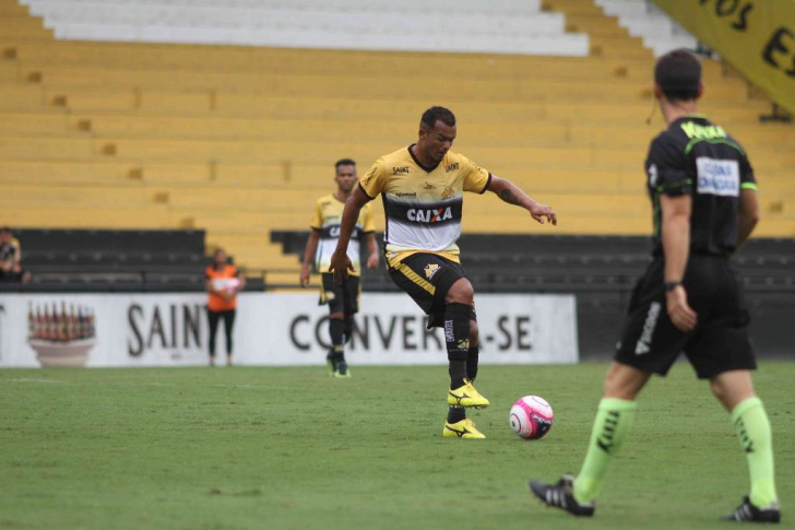 É o efeito suspensivo que vai escalar Zé Carlos