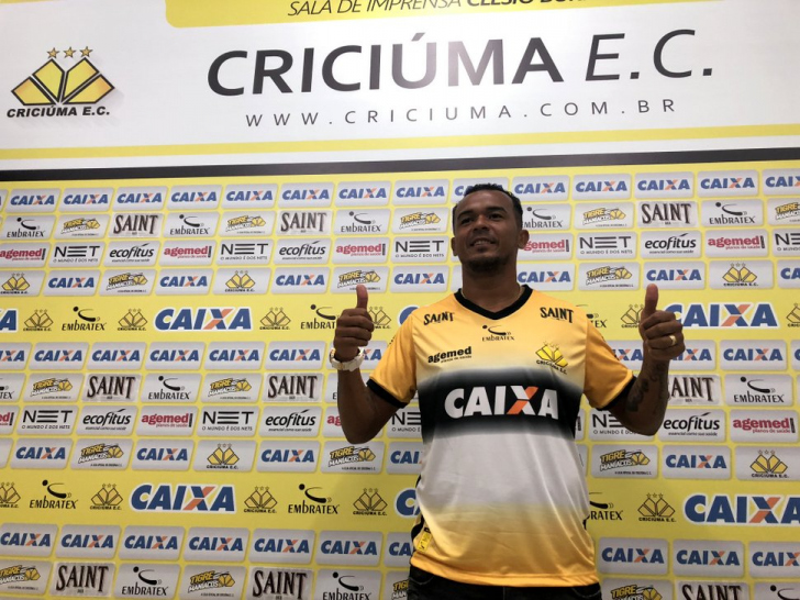 Zé: 28 gols para ser o maior artilheiro