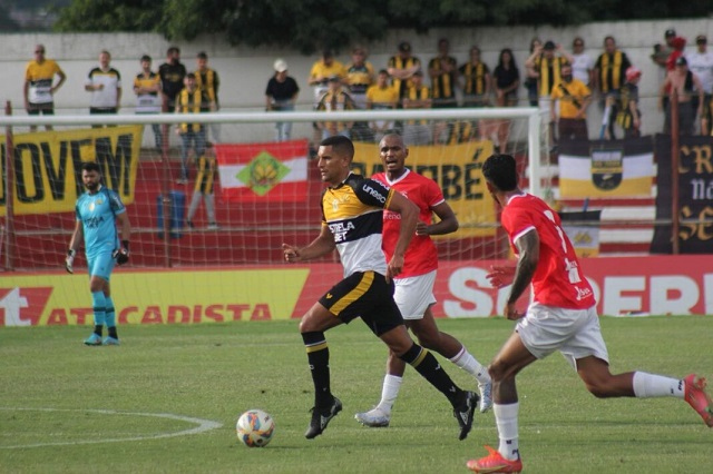 Meritão está fora contra o Joinville