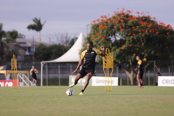 “Quero voltar ainda mais forte”, afirma Cauê Santos