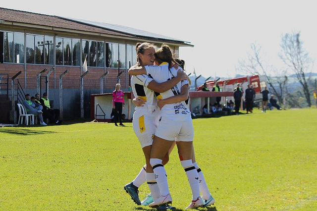 Criciúma e AJAP decidem o título da Copa SC Sub-20 Feminino no Estádio Heriberto Hulse