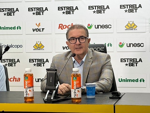 ((Áudio)) Alexandre Farias admite que pode permanecer na presidência do Criciúma