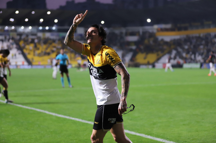 "Trazer pontos", afirma Jean Carlos sobre a sequência de jogos fora