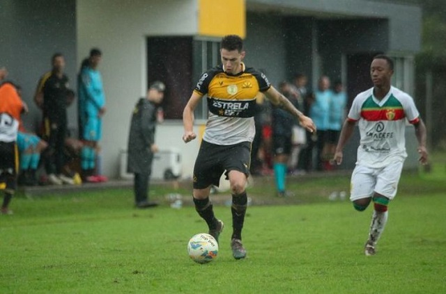 Sub-20 vence o Brusque; sub-15 e sub-17 com dificuldades diante do Barra