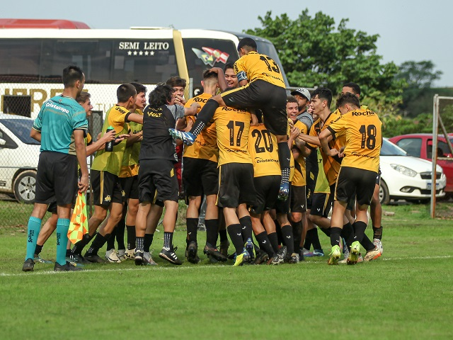 Criciúma Sub-15 vence o JEC e é líder do Campeonato Catarinense (Foto: Cleiton Ramos)