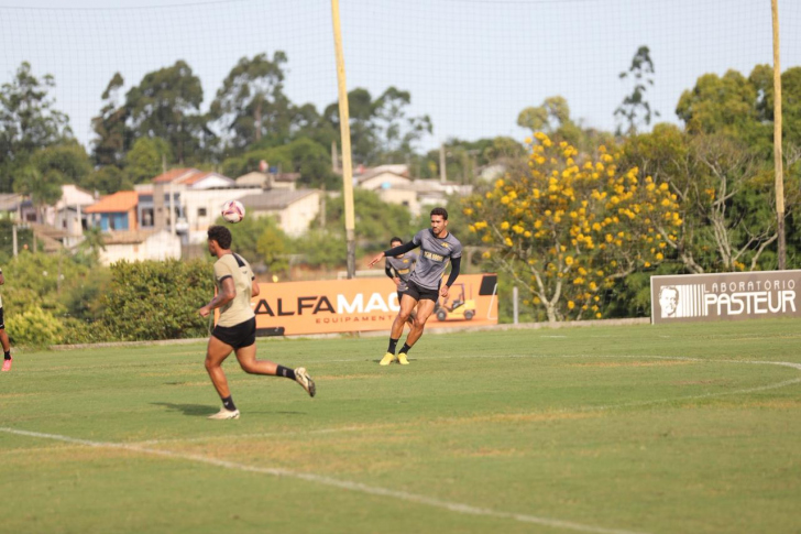 Jean Irmer pode ser titular em decisão contra o Camboriú