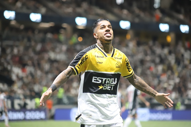 Recém-chegado, Matheusinho vai brigar por titularidade