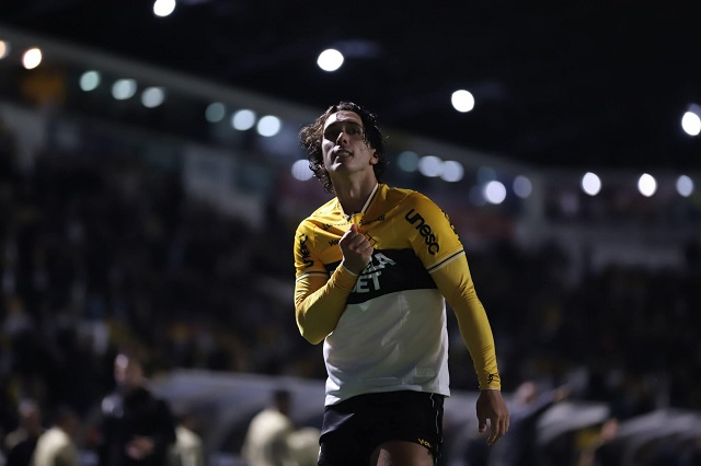 Nicolas sobre o jogo contra o Goiás: "Duelo grande"
