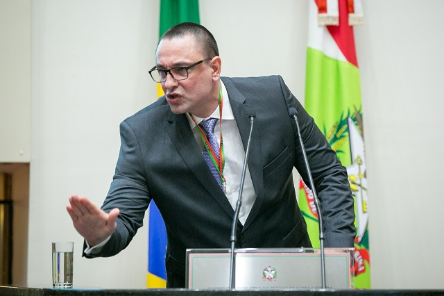 Ralf Zimmer é pré-candidato a governador pelo PROS