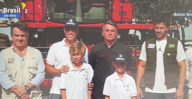 Bolsonaro inaugura torre 5G em fazenda de empresário de Criciúma