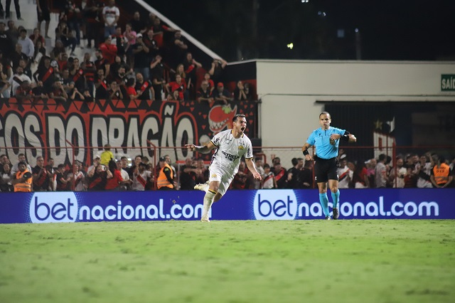 Cheiro de língua queimada em Criciúma
